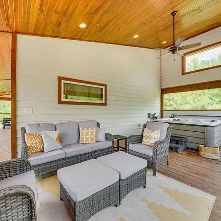 Tree-Lined Broken Bow Studio With Private Hot Tub! Exterior foto